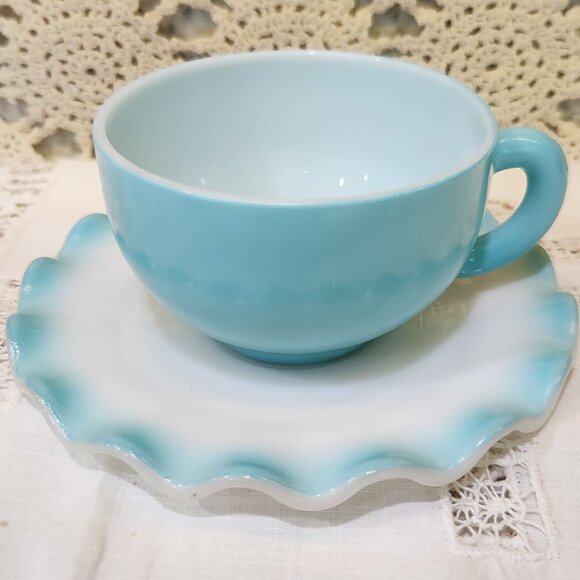 Hazel Atlas Crinoline (Ripple), milk glass, blue, turquoise, cup and saucer set - Picture 1 of 8